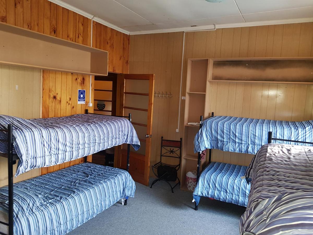 Hostal La Morenita Punta Arenas Exterior photo