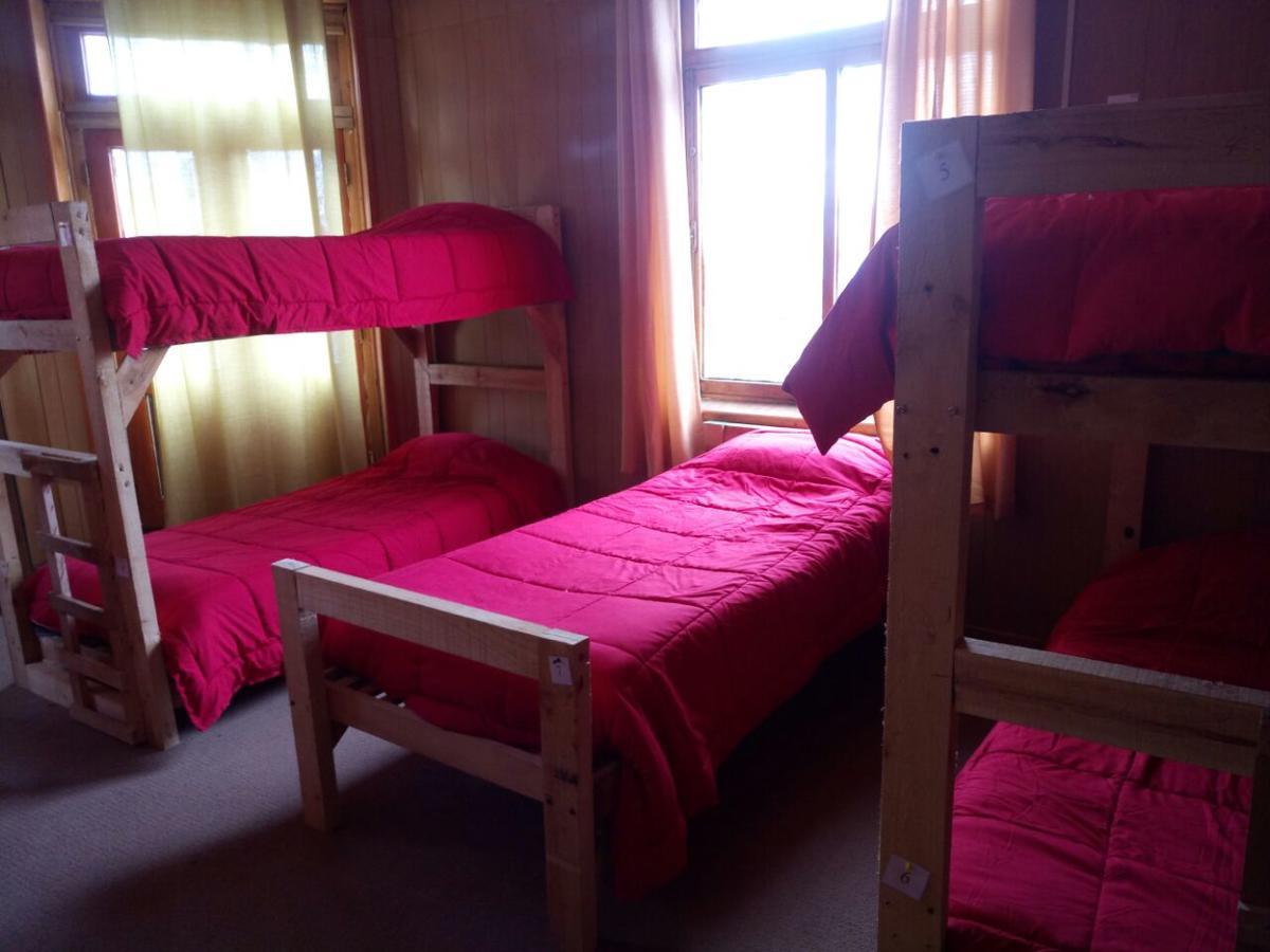 Hostal La Morenita Punta Arenas Exterior photo